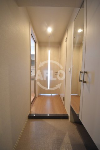 玄関　ヴィヴィフルヤ豊崎　玄関