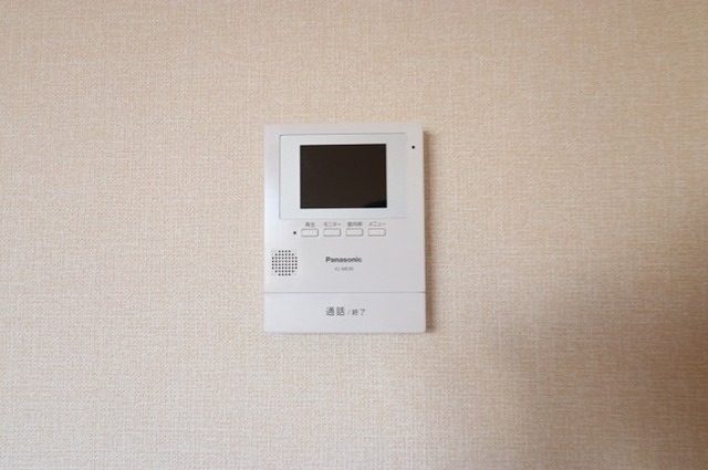 セキュリティ　モニター付きインターホン