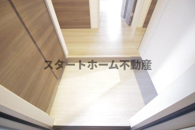 玄関　収納もある玄関です