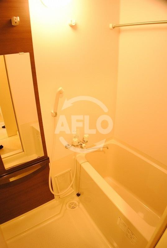 バス・シャワールーム　エステムプラザ難波WESTIIプレディア　浴室換気乾燥暖房機