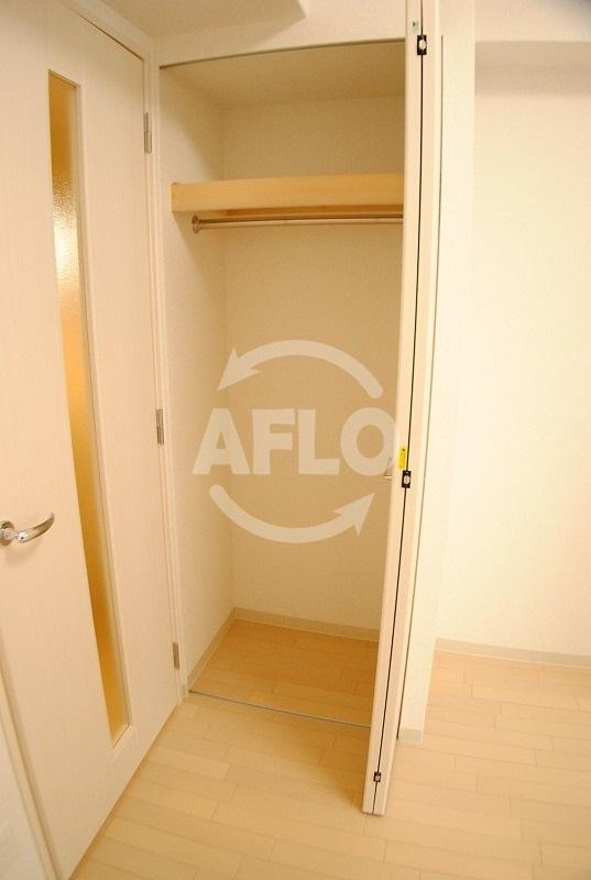 収納　エステムプラザ難波WESTIIプレディア　クローゼット