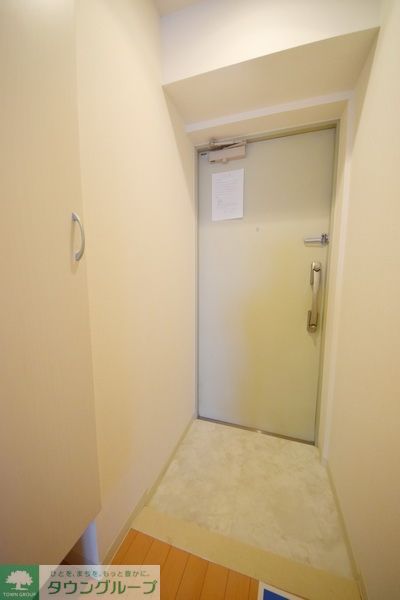 玄関　お部屋探しは株式会社　タウンハウジング　までお気軽にお問合…