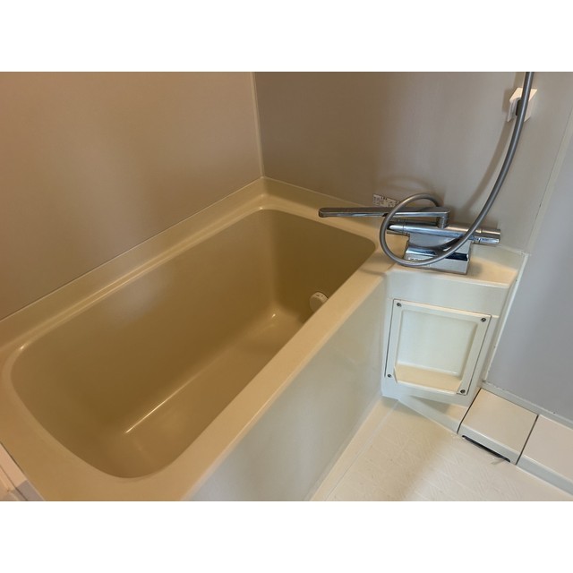 バス・シャワールーム　ゆったり過ごせるお風呂です