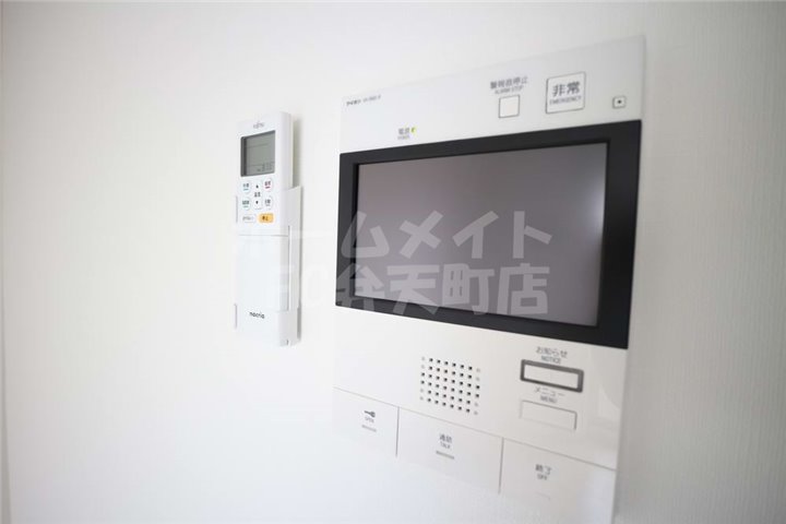 セキュリティ　モニター付きインターホン