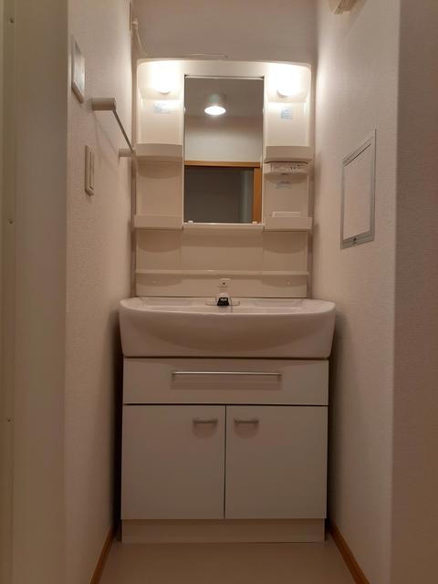 洗面設備　同仕様写真