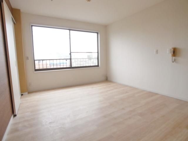 居室・リビング　日当たり良好のリビング