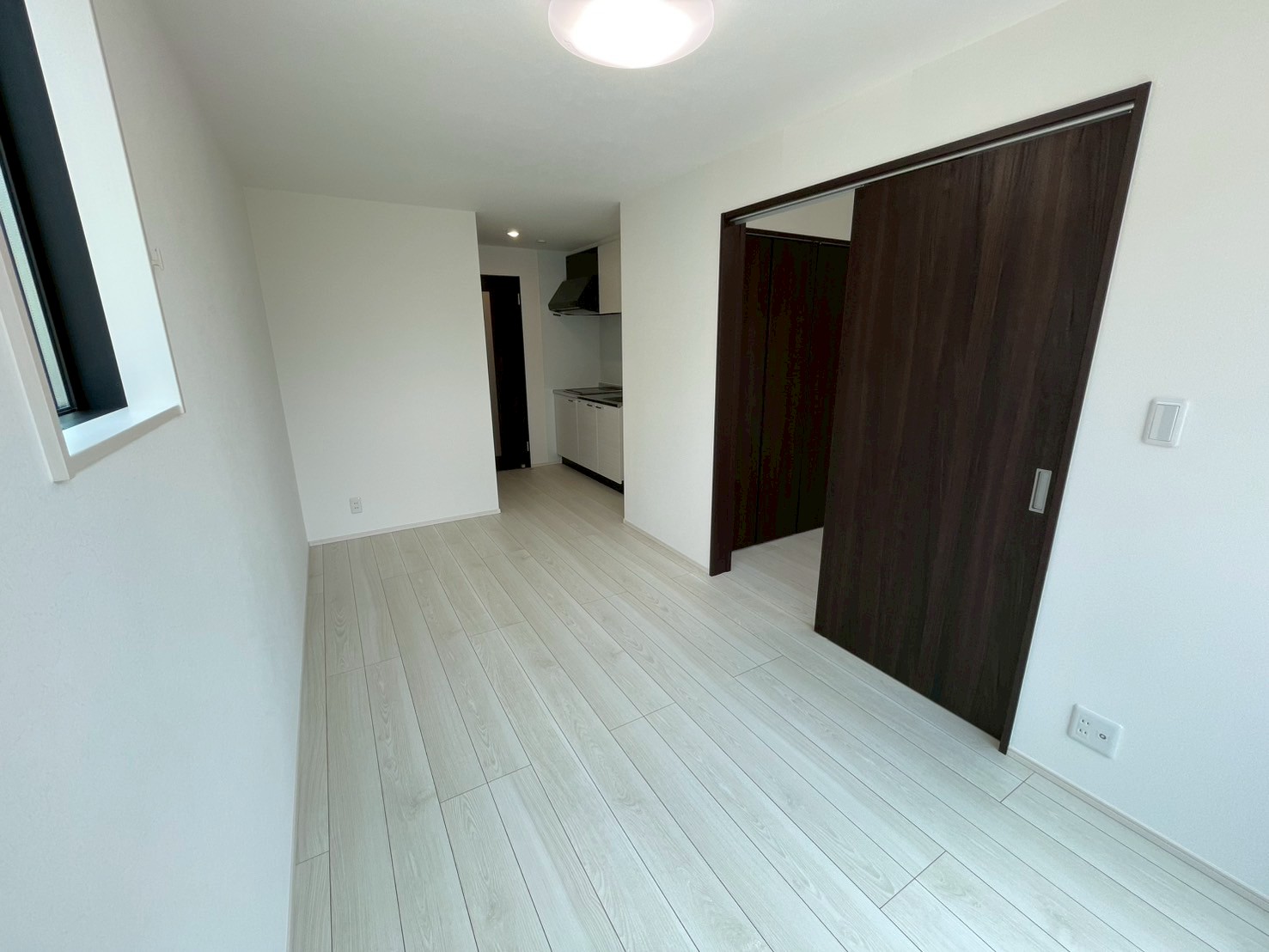 居室・リビング　※家具家電設置イメージです。