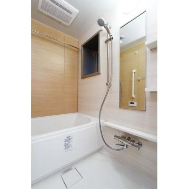 バス・シャワールーム　※写真は同タイプ住戸です。