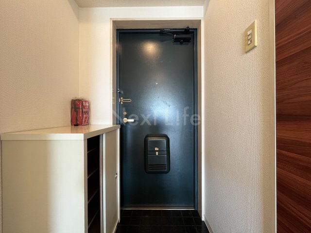 玄関　アルパインメゾン