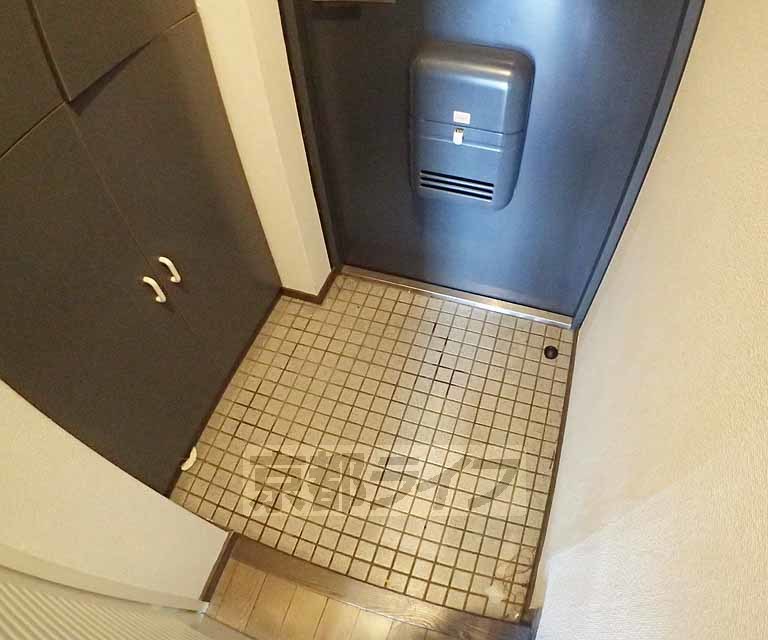 玄関　シューズボックスあります。