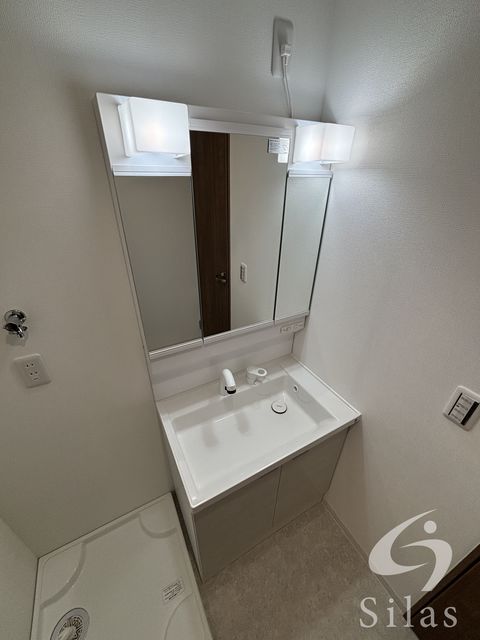 洗面設備　同仕様