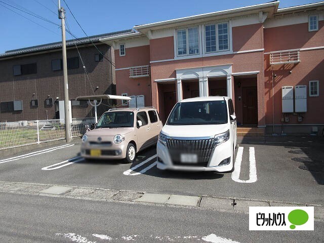 駐車場　駐輪場