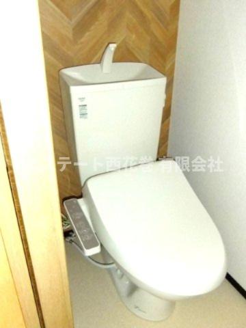 トイレ　洗浄機能付き暖房便座