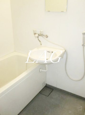 バス・シャワールーム　お風呂です。