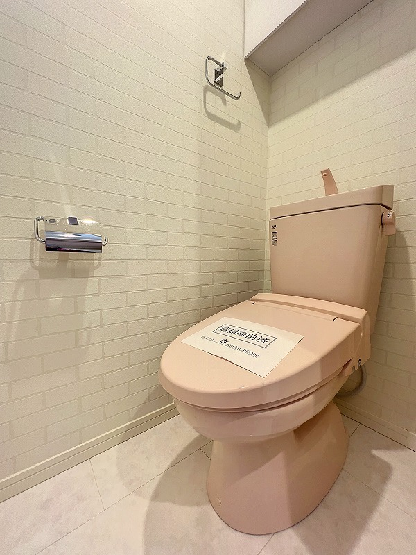 トイレ　※同タイプ・別室の写真になります。
