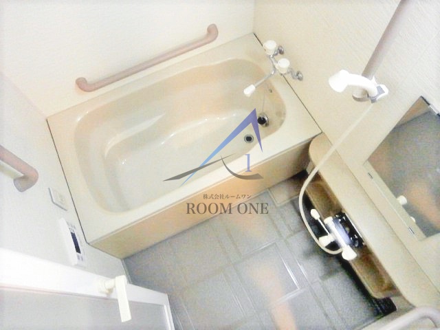 バス・シャワールーム　お風呂です。