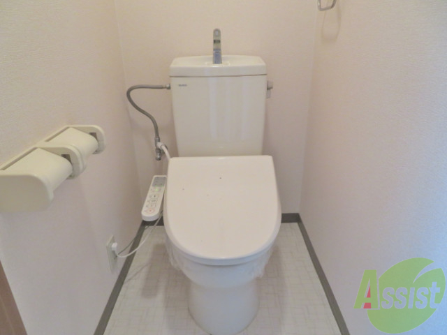 トイレ　トイレはお風呂と別にあるので清潔に使えていいですね～