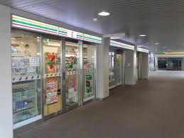 コンビニ　セブンイレブンゆりかもめ豊洲駅店（コンビニ）まで59m