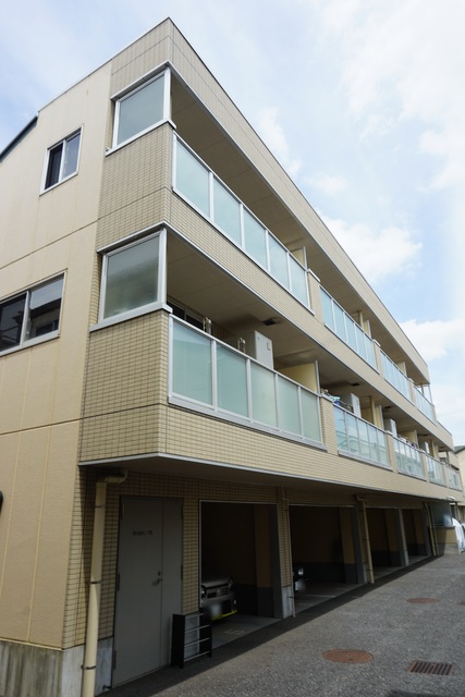 建物外観　２４時間管理でご入居中も安心してお過ごしいただけます☆