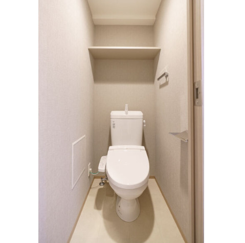 トイレ　※同物件他部屋写真 反転、色違いの場合有 現況優先