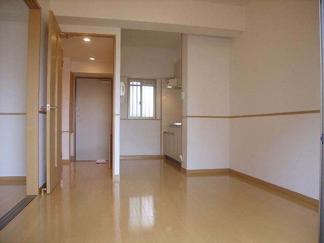 居室・リビング　別号室イメージ