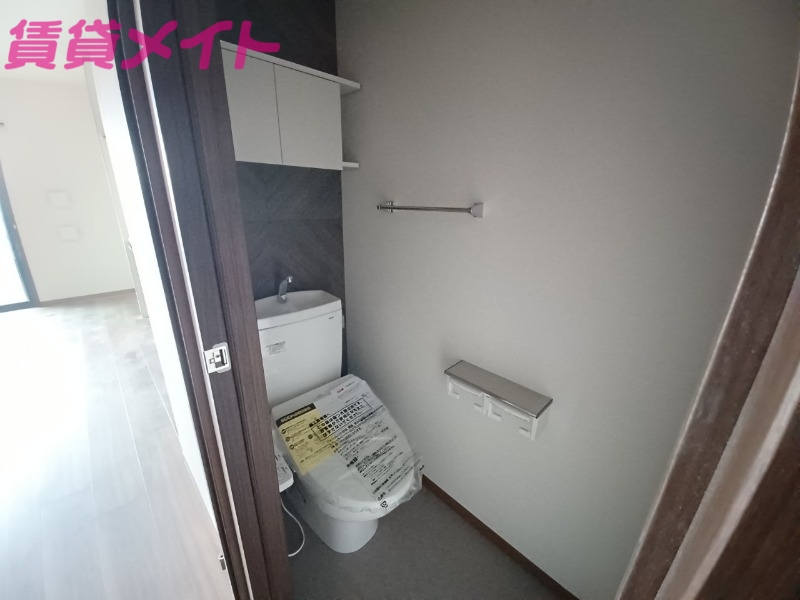 トイレ　同物件別室画像