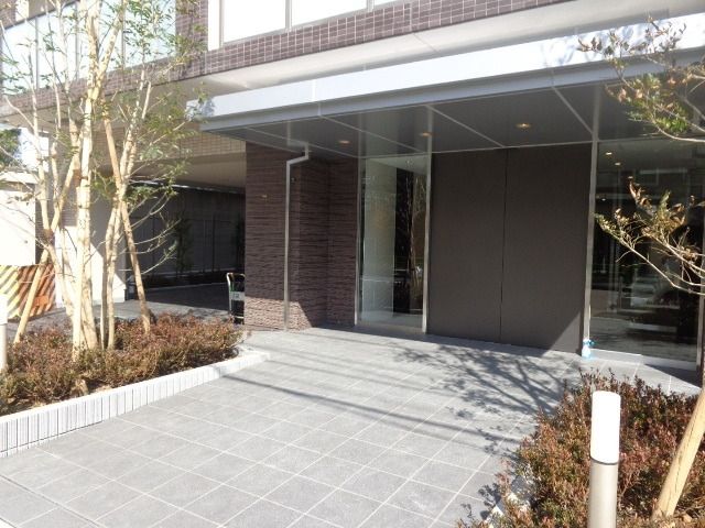 エントランス　エントランス