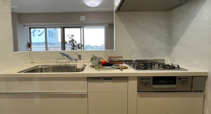 キッチン　※別部屋参考写真