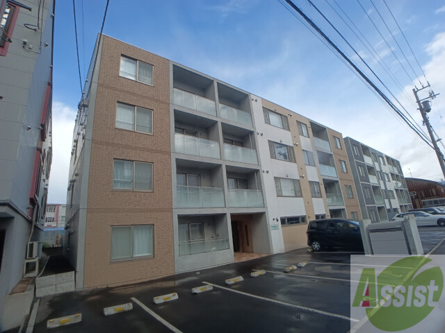 建物外観　東区北２２条東「ＳｅｖｅｎｔｈＣｏｕｒｔＭｏｔｏｍａｃｈｉ」