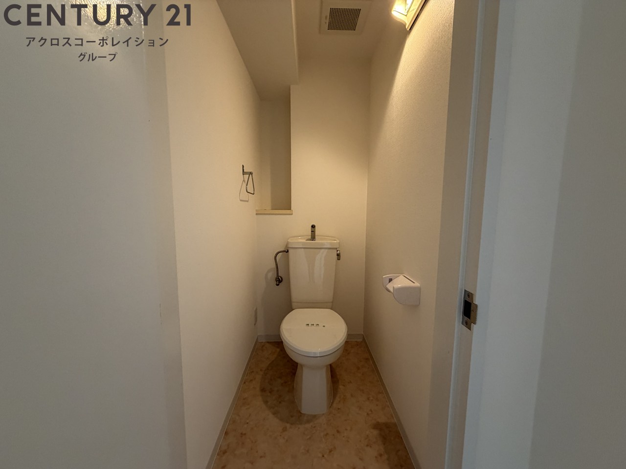 トイレ　シンプルで使いやすいトイレです♪