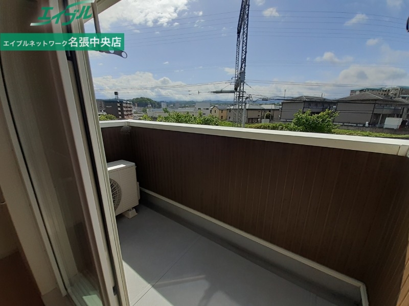 バルコニー　同タイプの写真です