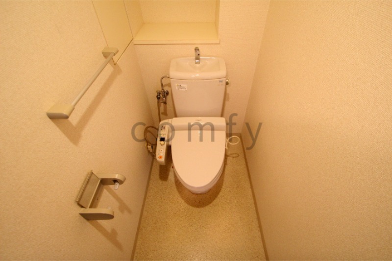 トイレ　ウォシュレット付きトイレ