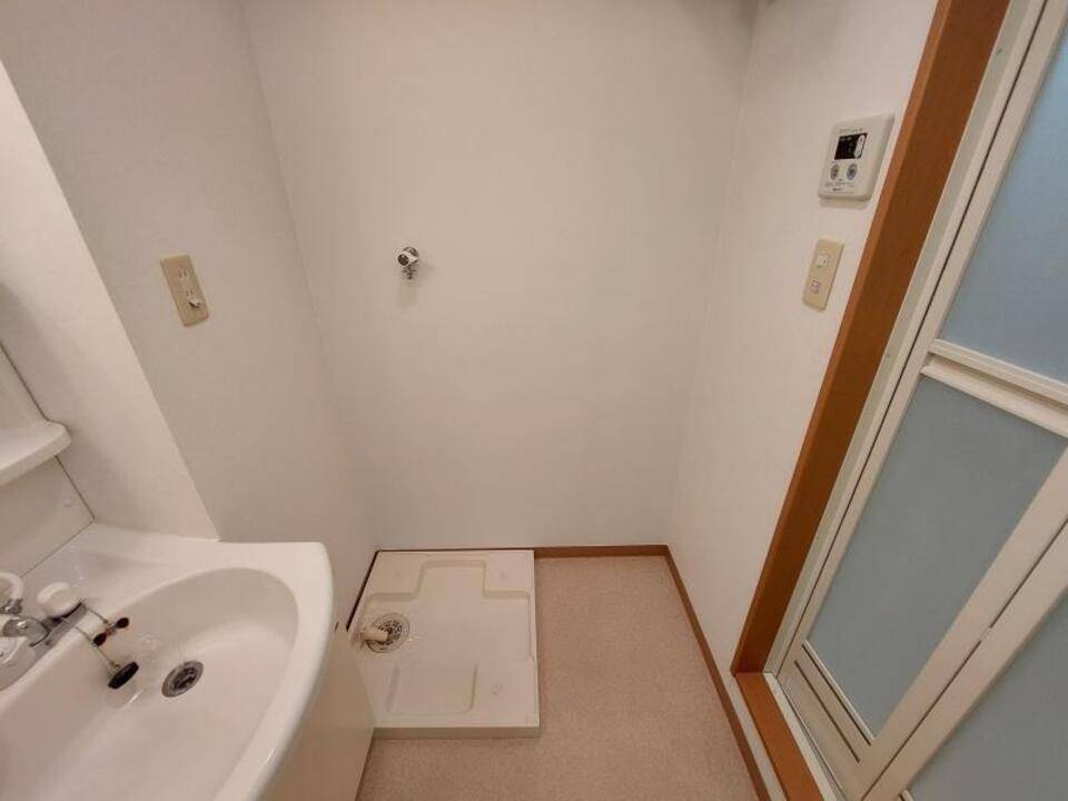 洗面設備　洗濯機置場