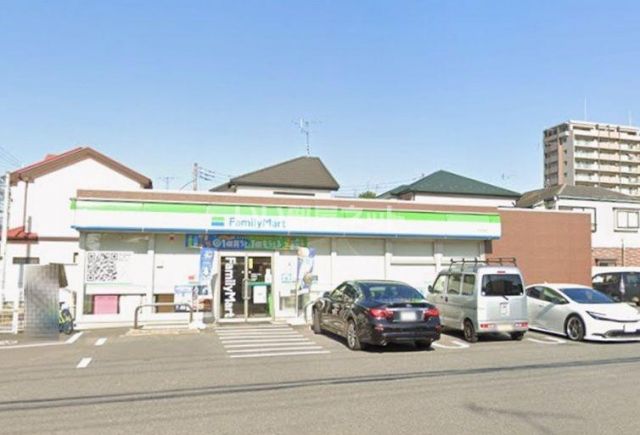 コンビニ　ファミリーマート　柏若柴店（コンビニ）まで39m