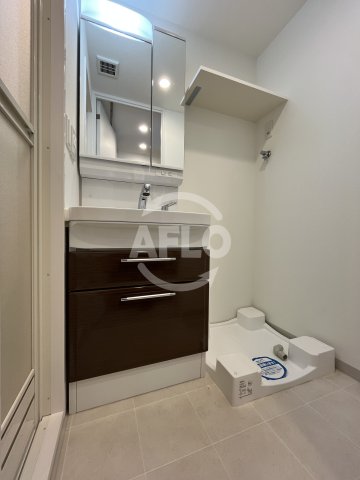 洗面設備　Dimus新大阪　洗面台