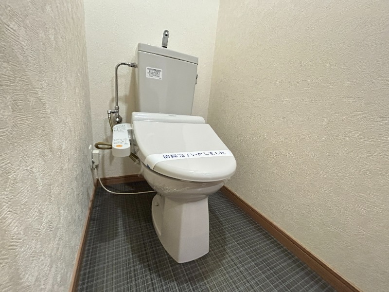 トイレ　別号室