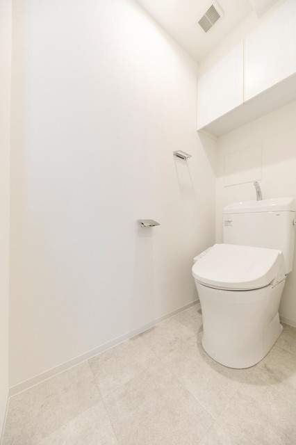 トイレ　※写真は同タイプ住戸です。