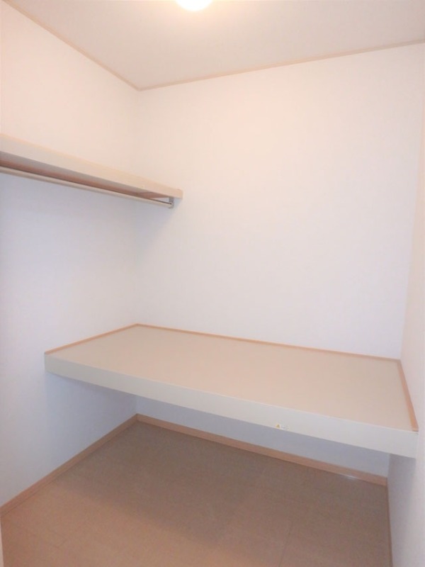 収納　ウォークインクローゼット付きで収納力抜群☆（イメージ）