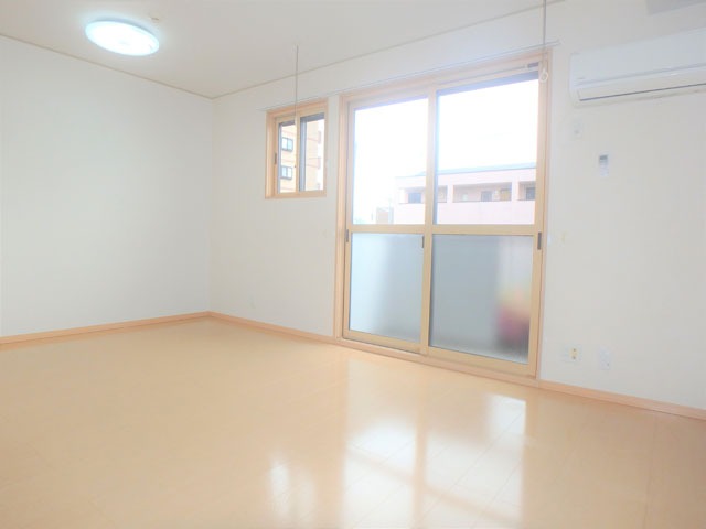 居室・リビング　１２帖の広々洋室♪（イメージ）