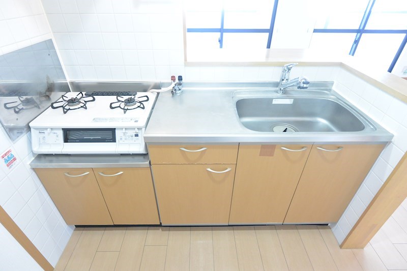 キッチン　2口ガスコンロ設置可能