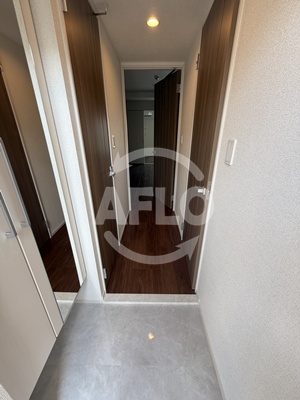 玄関　リアライズ今里南　玄関