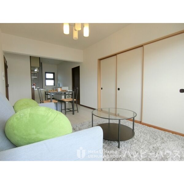 居室・リビング　現況優先です。