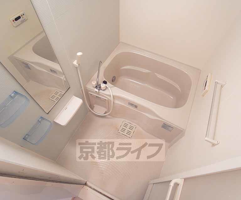 バス・シャワールーム　お洒落なバスルーム。