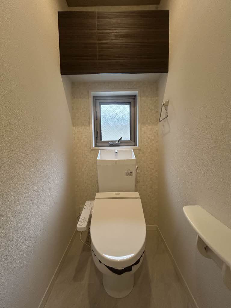 トイレ　トイレ