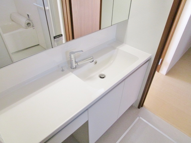 洗面設備　同じ施工会社の参考画像です！