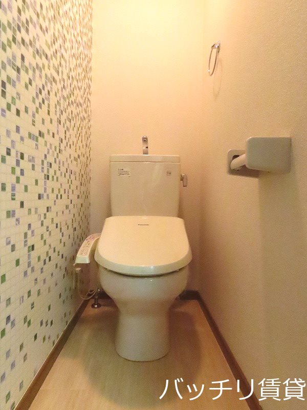 トイレ　同型タイプの為、現状を優先致します。