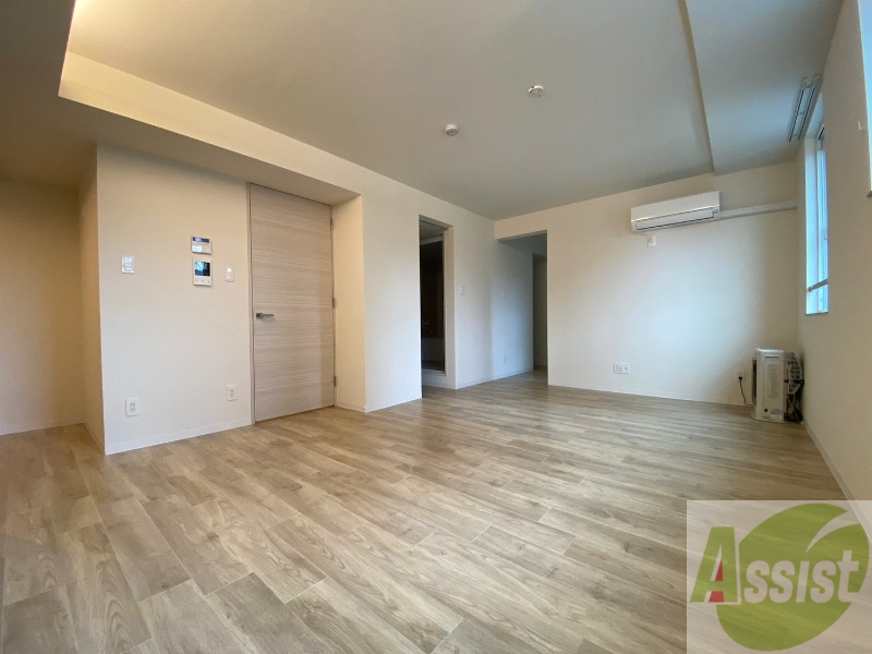 居室・リビング　広くてきれいなリビングです！快適に過ごせそうですね。