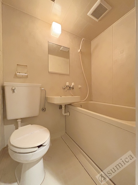 バス・シャワールーム　新しい浴室で湯船に浸かってゆったり♪♪