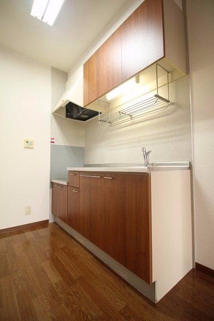 キッチン　収納豊富なキッチンです