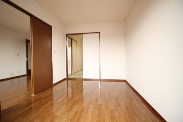 その他部屋・スペース　６帖の洋室です